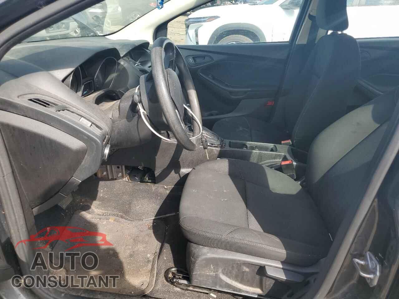 FORD FOCUS 2017 - 1FADP3E22HL230213