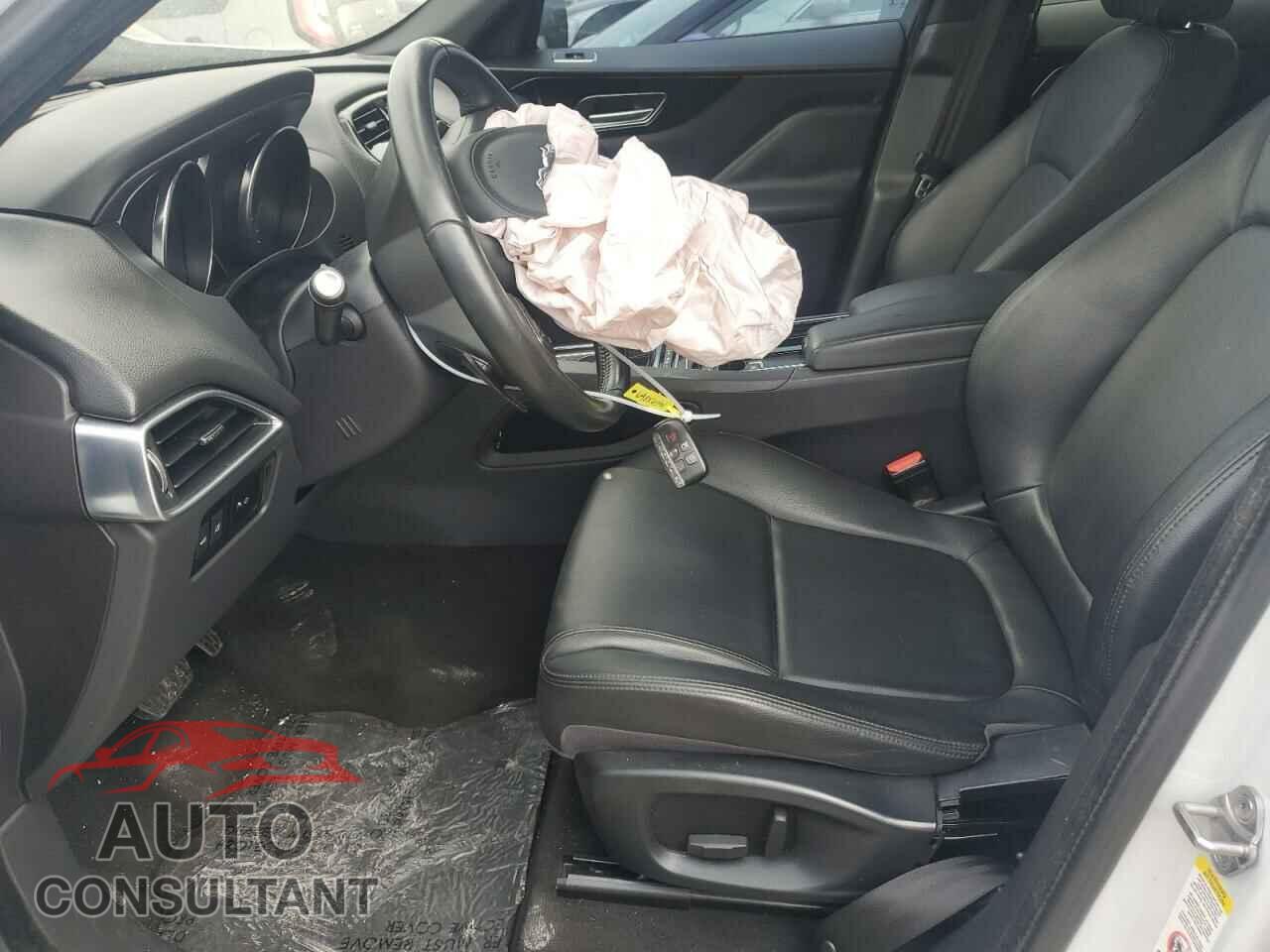 JAGUAR F-PACE 2018 - SADCJ2FX5JA289029