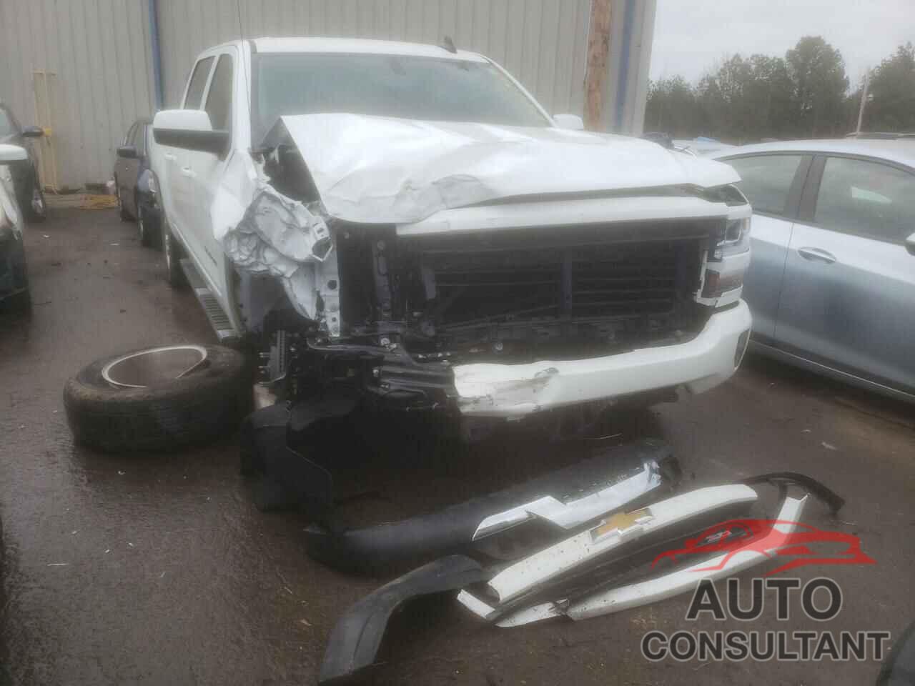 CHEVROLET SILVERADO 2018 - 3GCUKREC4JG515969