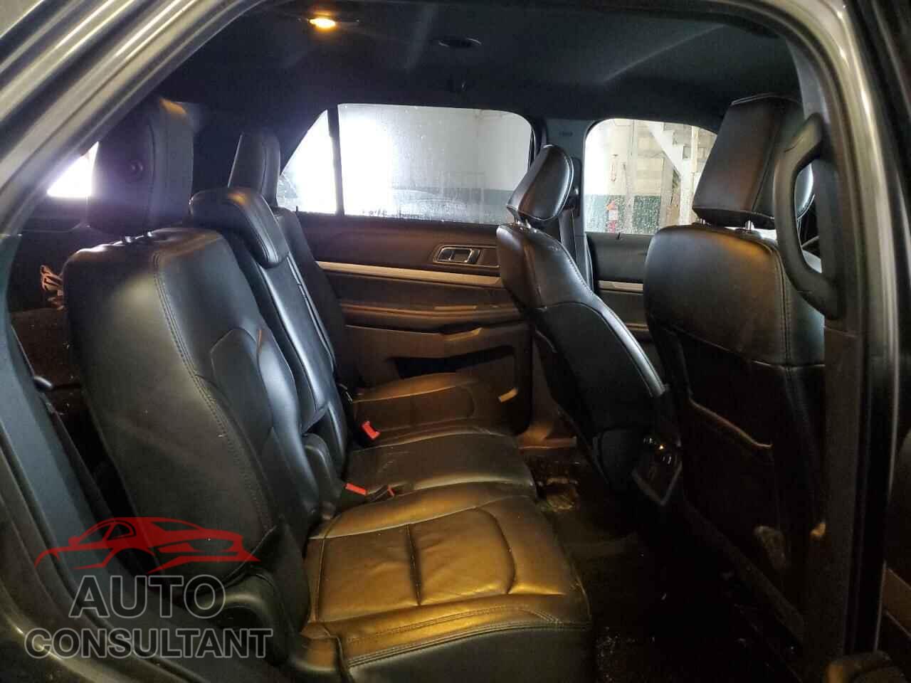 FORD EXPLORER 2018 - 1FM5K8D80JGB35028