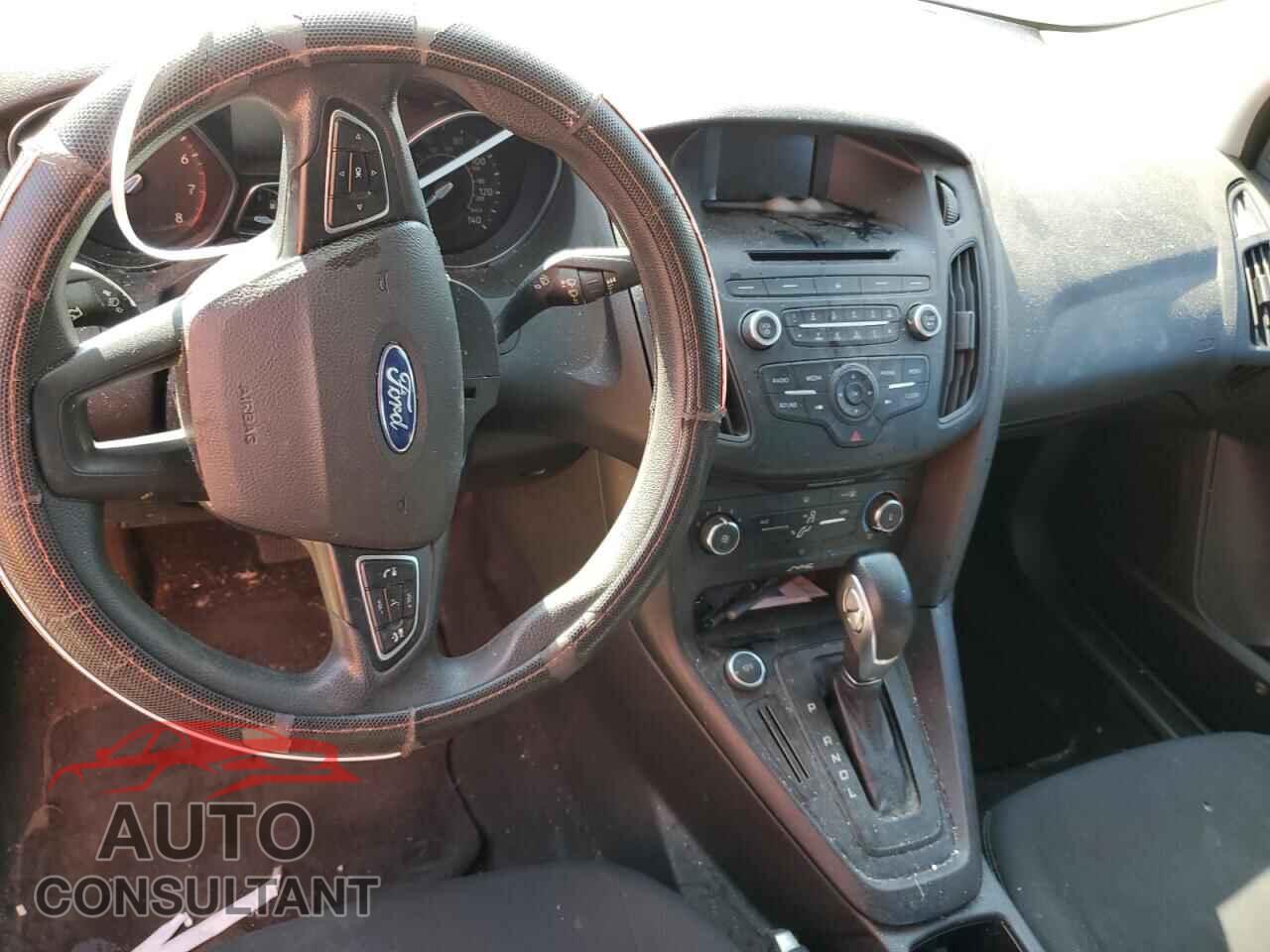 FORD FOCUS 2017 - 1FADP3E21HL219512