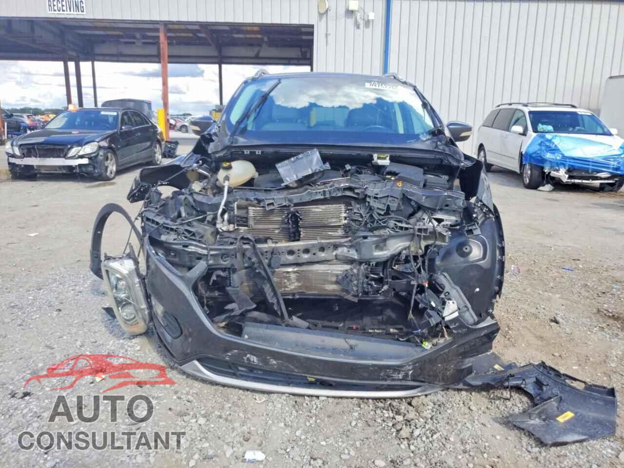 FORD ESCAPE 2017 - 1FMCU0JD0HUE51903