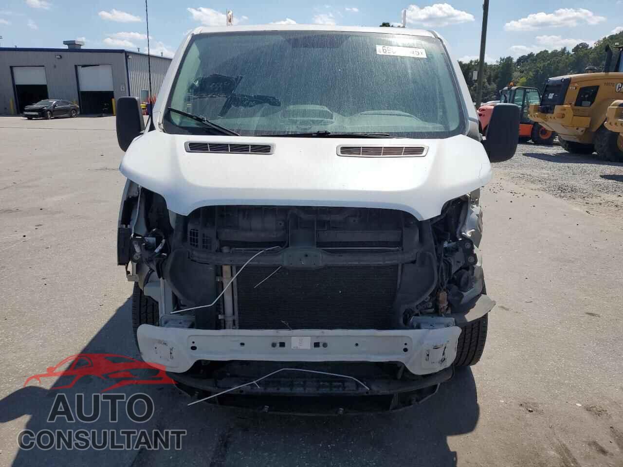 FORD TRANSIT 2015 - 1FTNE1YV2FKB30131