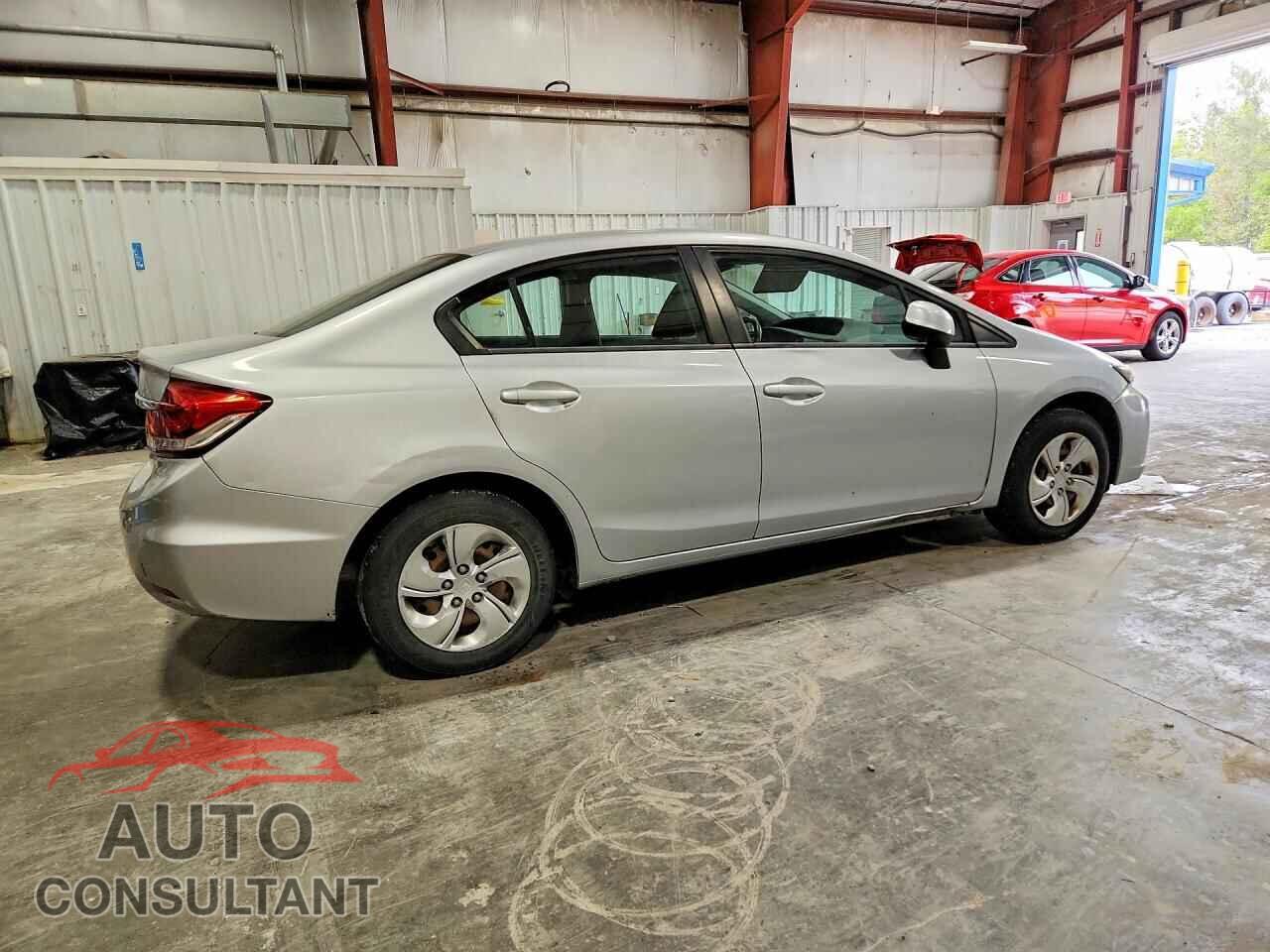 HONDA CIVIC 2013 - 2HGFB2F50DH568979