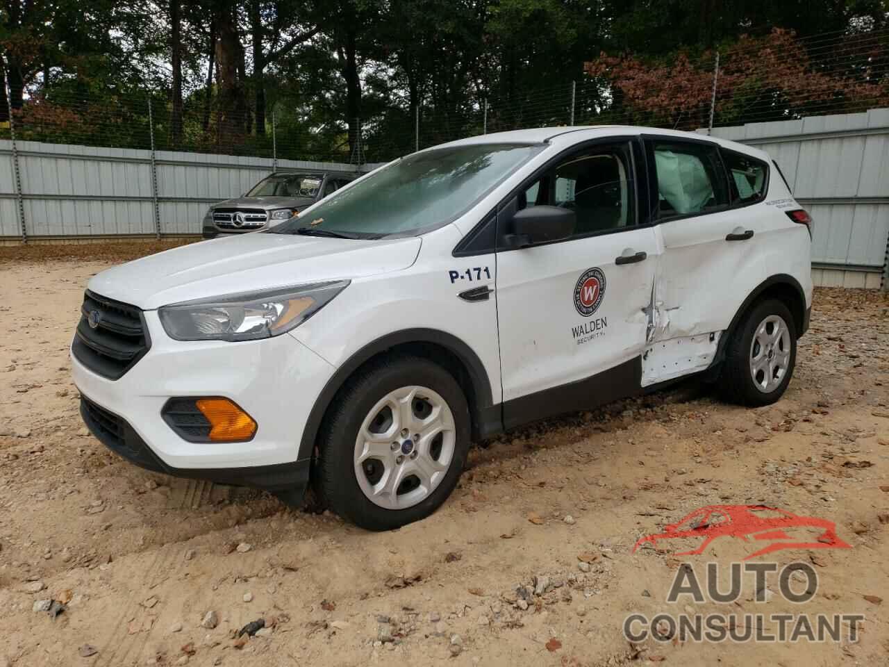 FORD ESCAPE 2018 - 1FMCU0F72JUB86202
