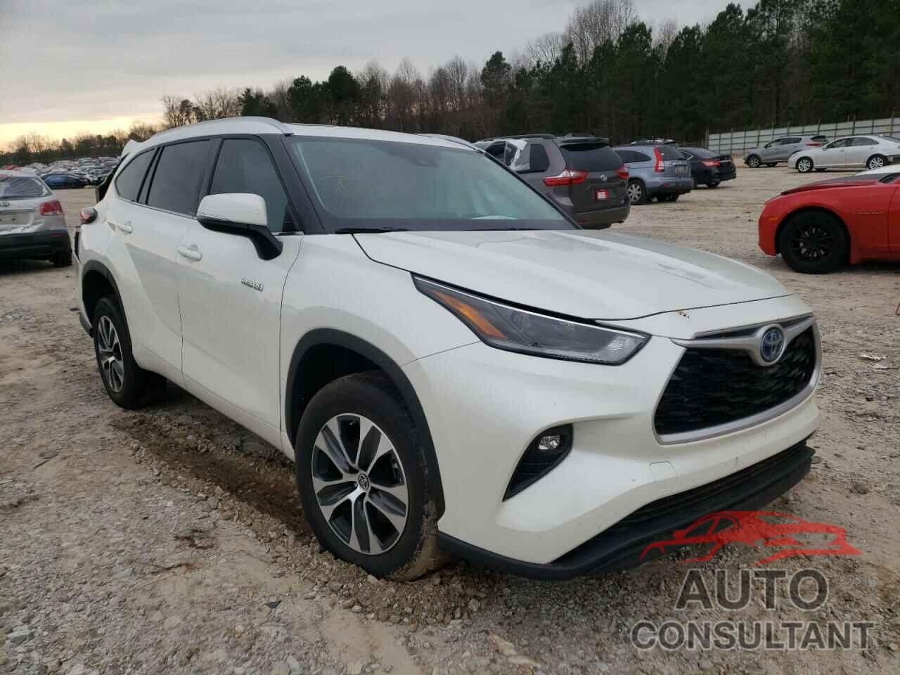 TOYOTA HIGHLANDER 2021 - 5TDGARAHXMS507527