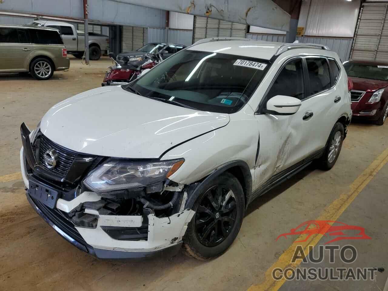 NISSAN ROGUE 2017 - KNMAT2MV9HP539474