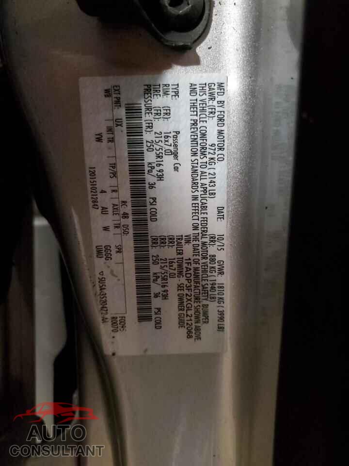 FORD FOCUS 2016 - 1FADP3F2XGL212068
