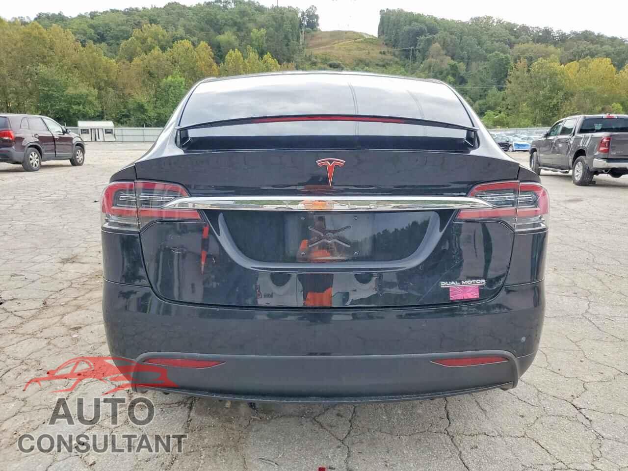 TESLA MODEL X 2019 - 5YJXCDE4XKF205337