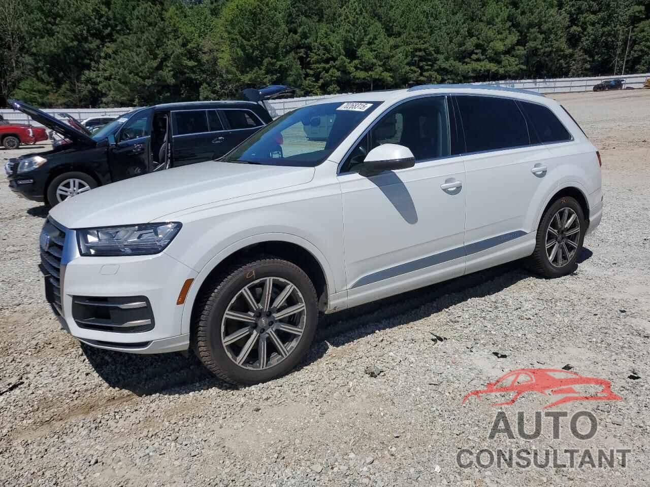 AUDI Q7 2019 - WA1LHAF70KD038527