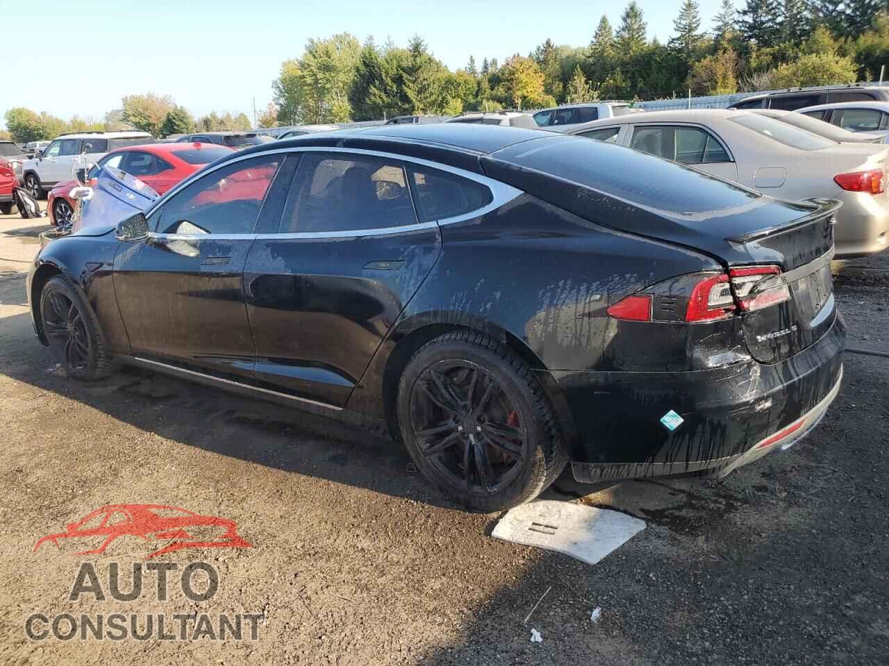 TESLA MODEL S 2014 - 5YJSA1H15EFP48647