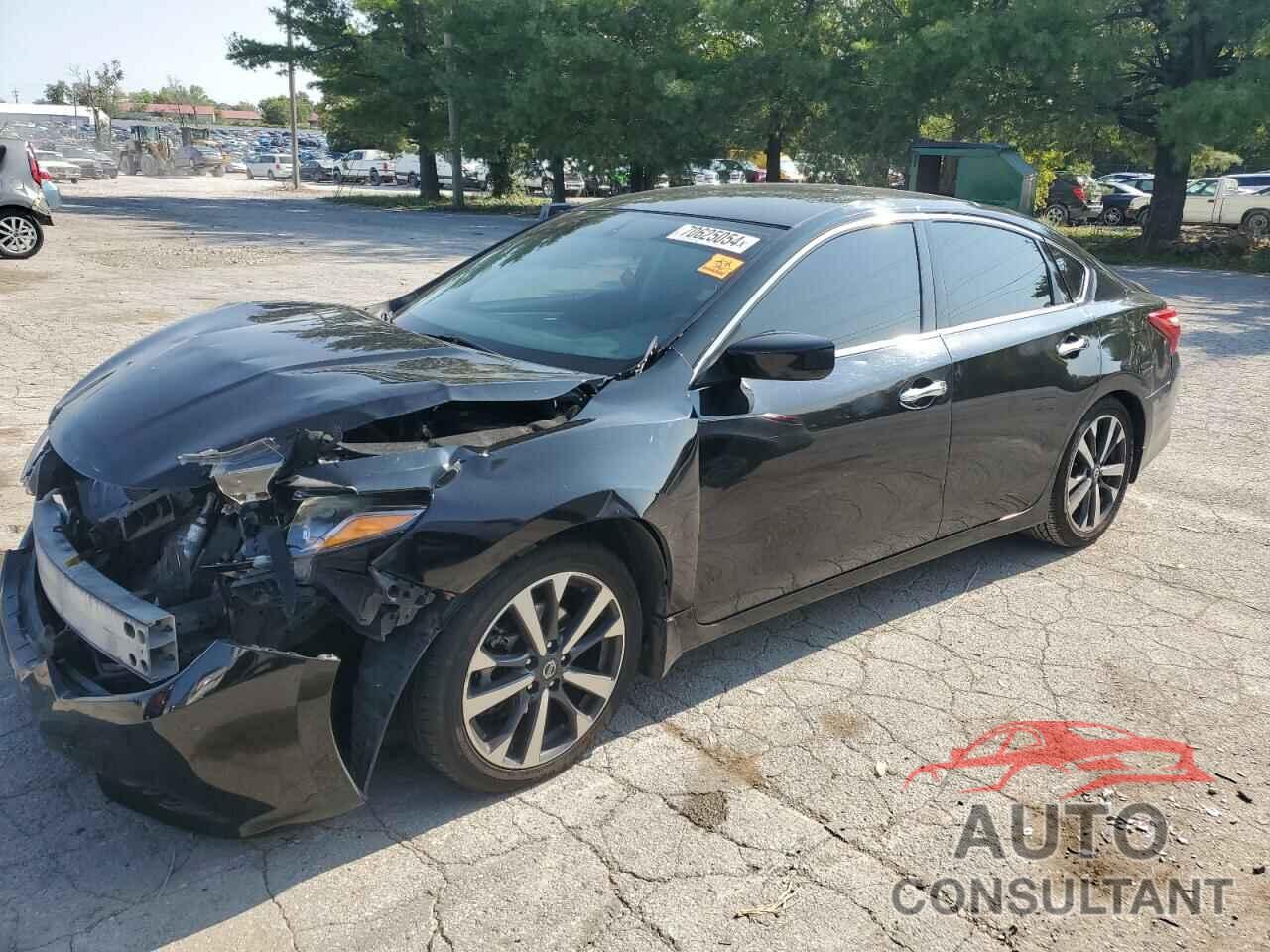 NISSAN ALTIMA 2017 - 1N4AL3AP3HN360098