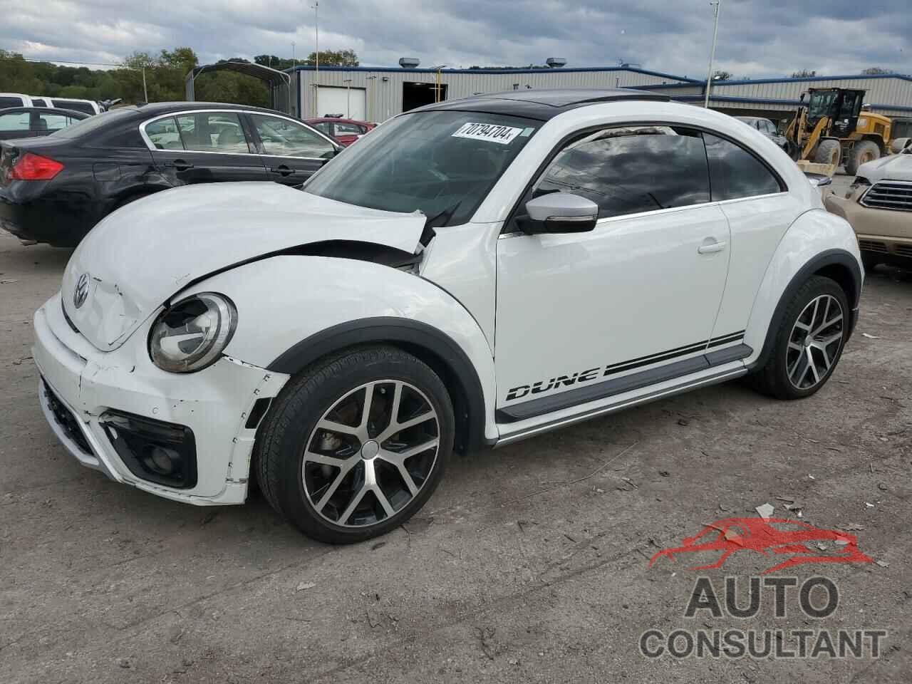 VOLKSWAGEN BEETLE 2018 - 3VWSD7AT3JM711301