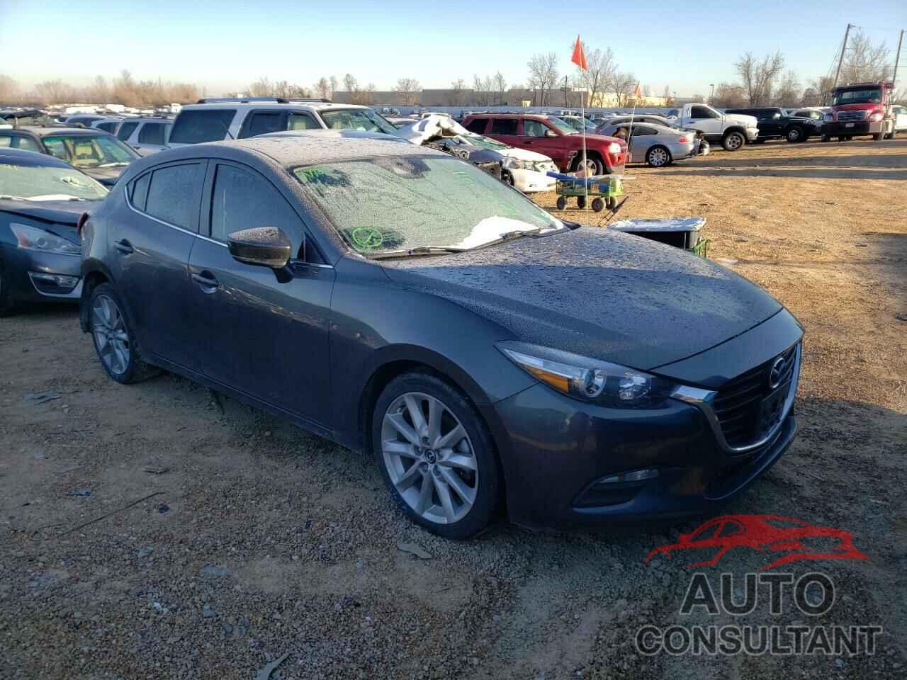 MAZDA 3 2017 - 3MZBN1L75HM137871