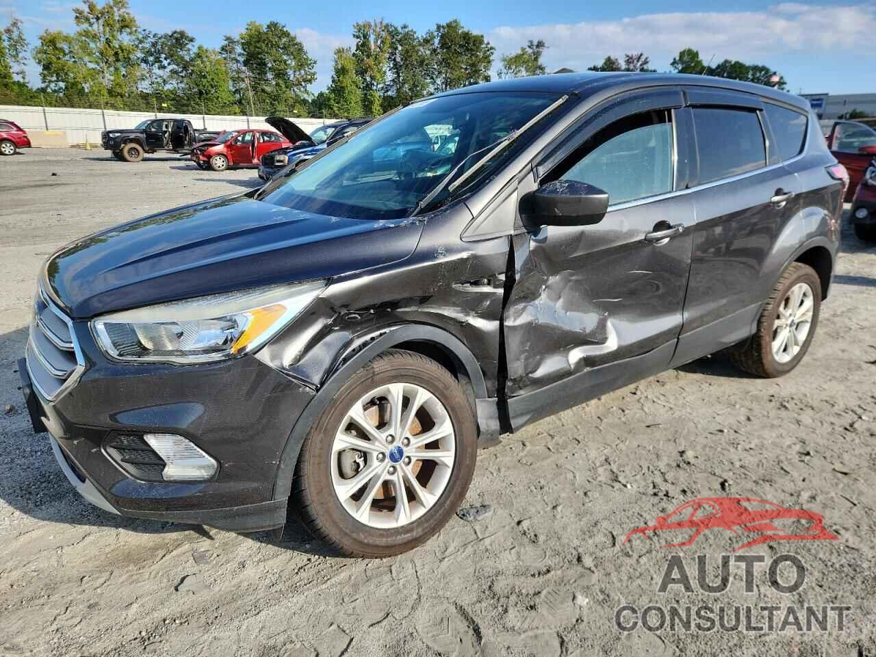 FORD ESCAPE 2017 - 1FMCU9G91HUB94189