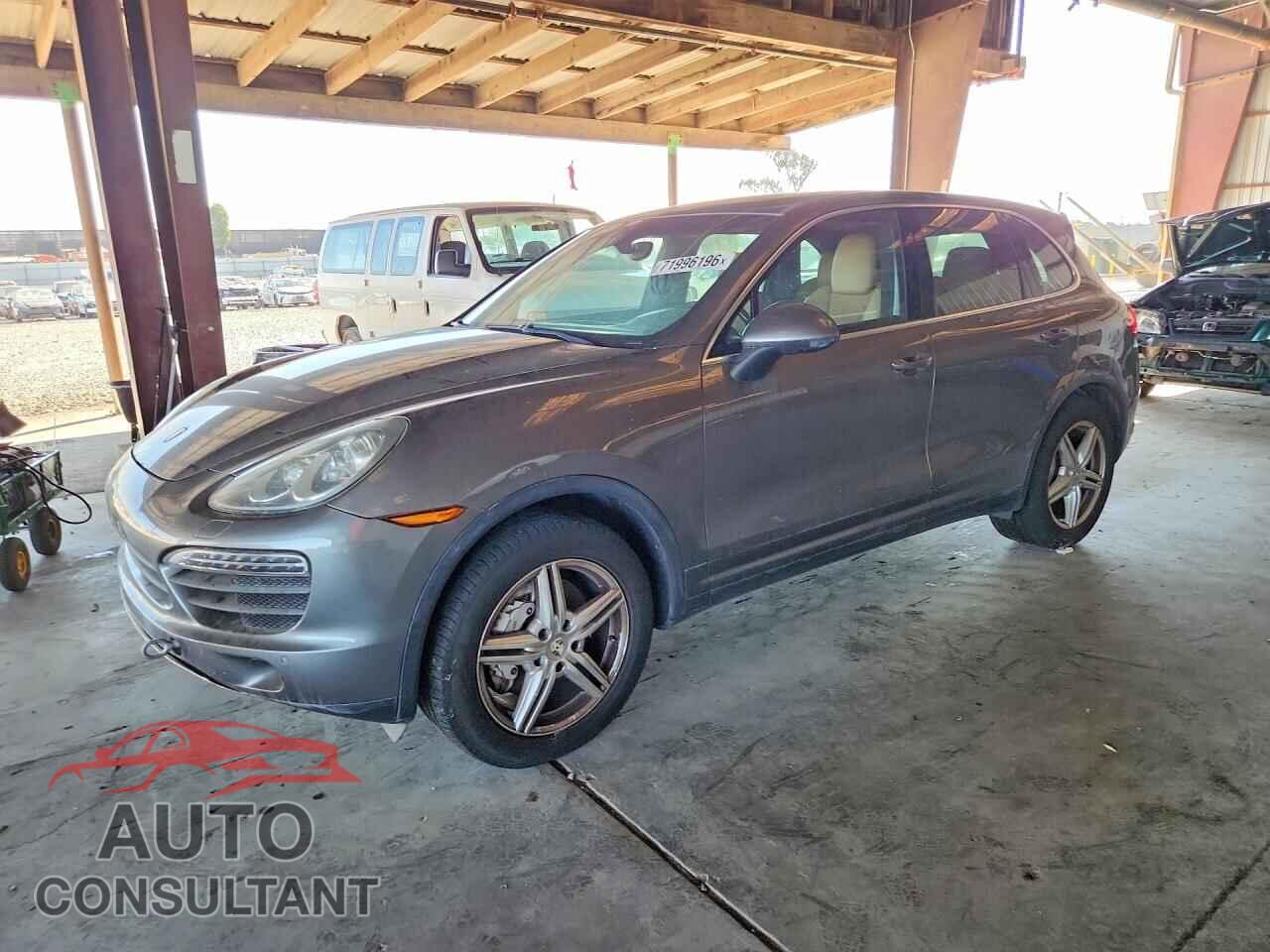 PORSCHE CAYENNE 2012 - WP1AB2A2XCLA40193