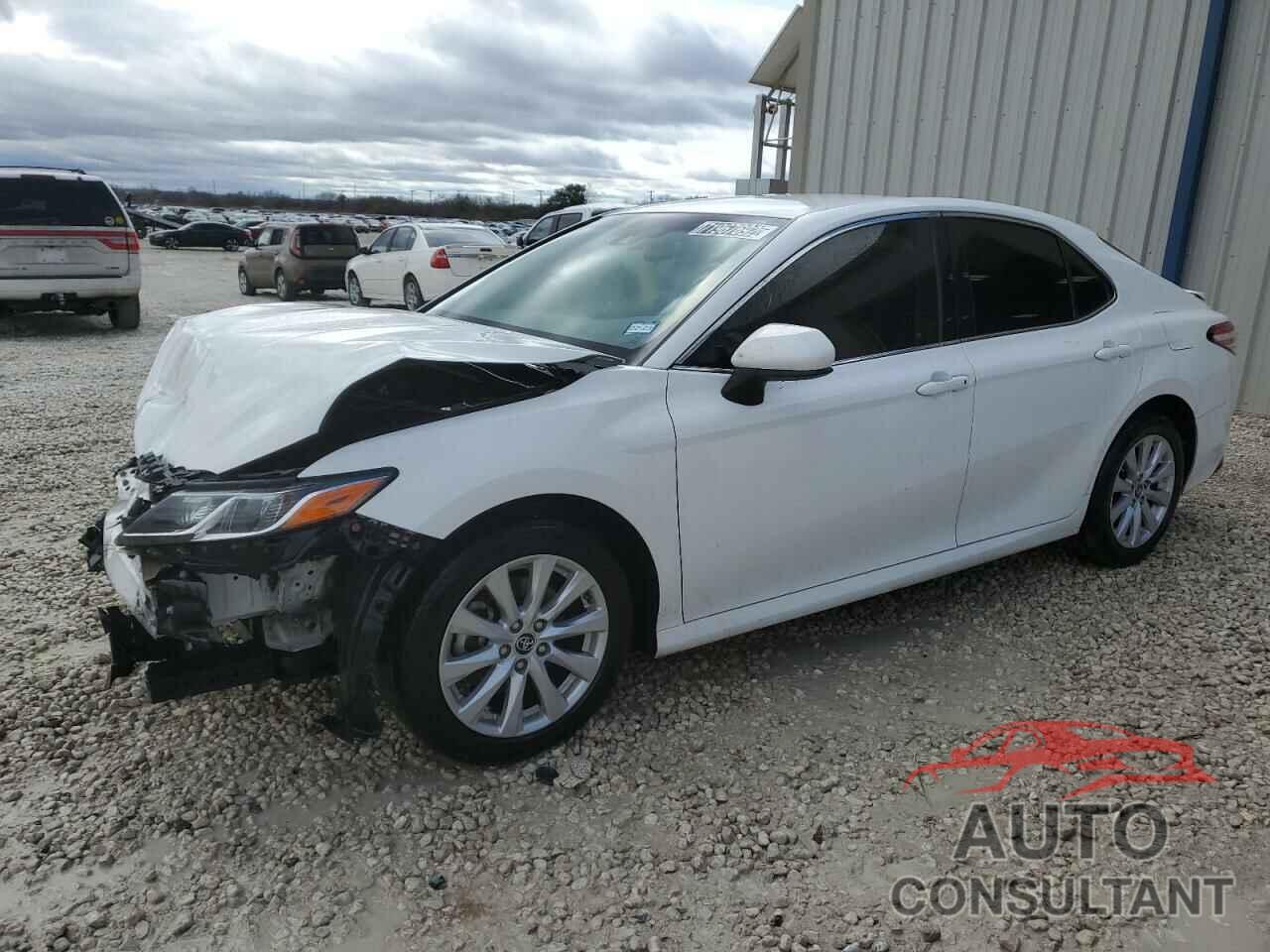 TOYOTA CAMRY 2018 - JTNB11HK3J3011393