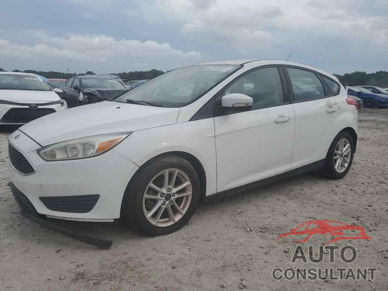 FORD FOCUS 2017 - 1FADP3K28HL207989