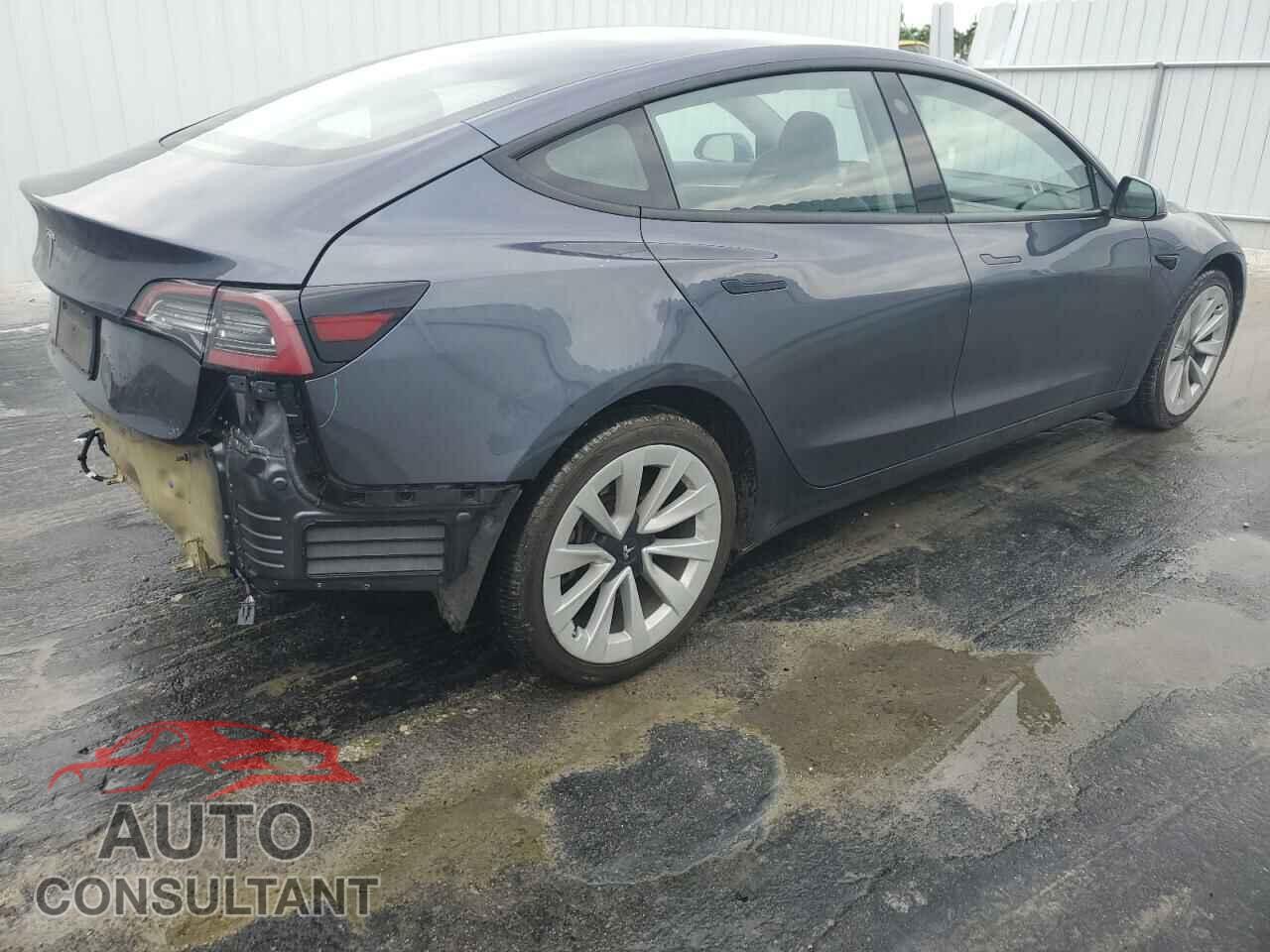TESLA MODEL 3 2022 - 5YJ3E1EAXNF372458
