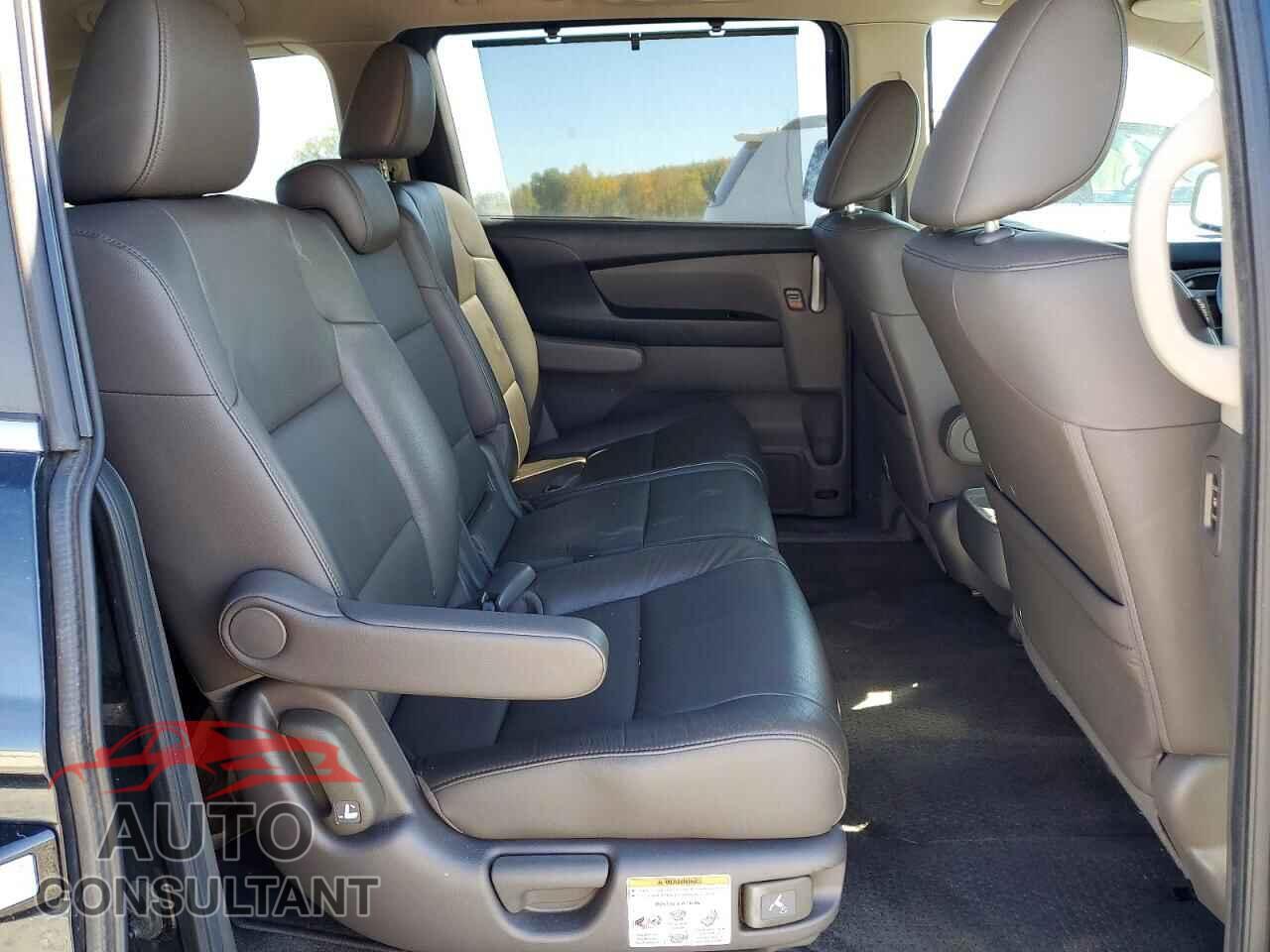 HONDA ODYSSEY 2013 - 5FNRL5H63DB024367