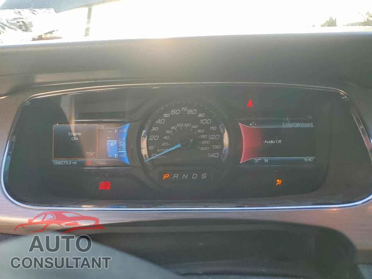 FORD TAURUS 2018 - 1FAHP2E81JG124723