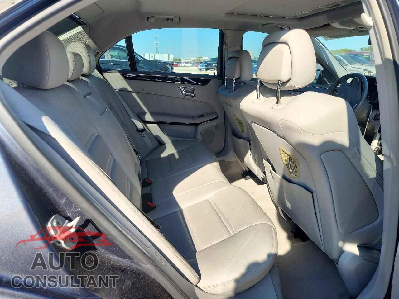 MERCEDES-BENZ E-CLASS 2010 - WDDHF7HB7AA121576