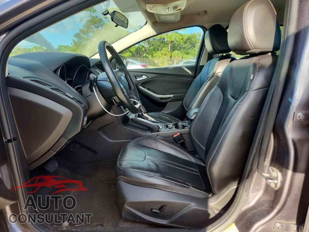 FORD FOCUS 2013 - 1FADP3F27DL325939