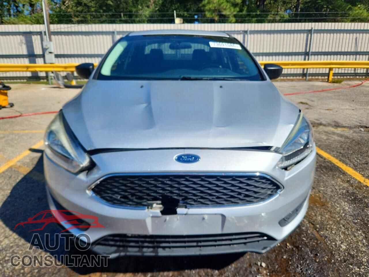 FORD FOCUS 2018 - 1FADP3E2XJL312213