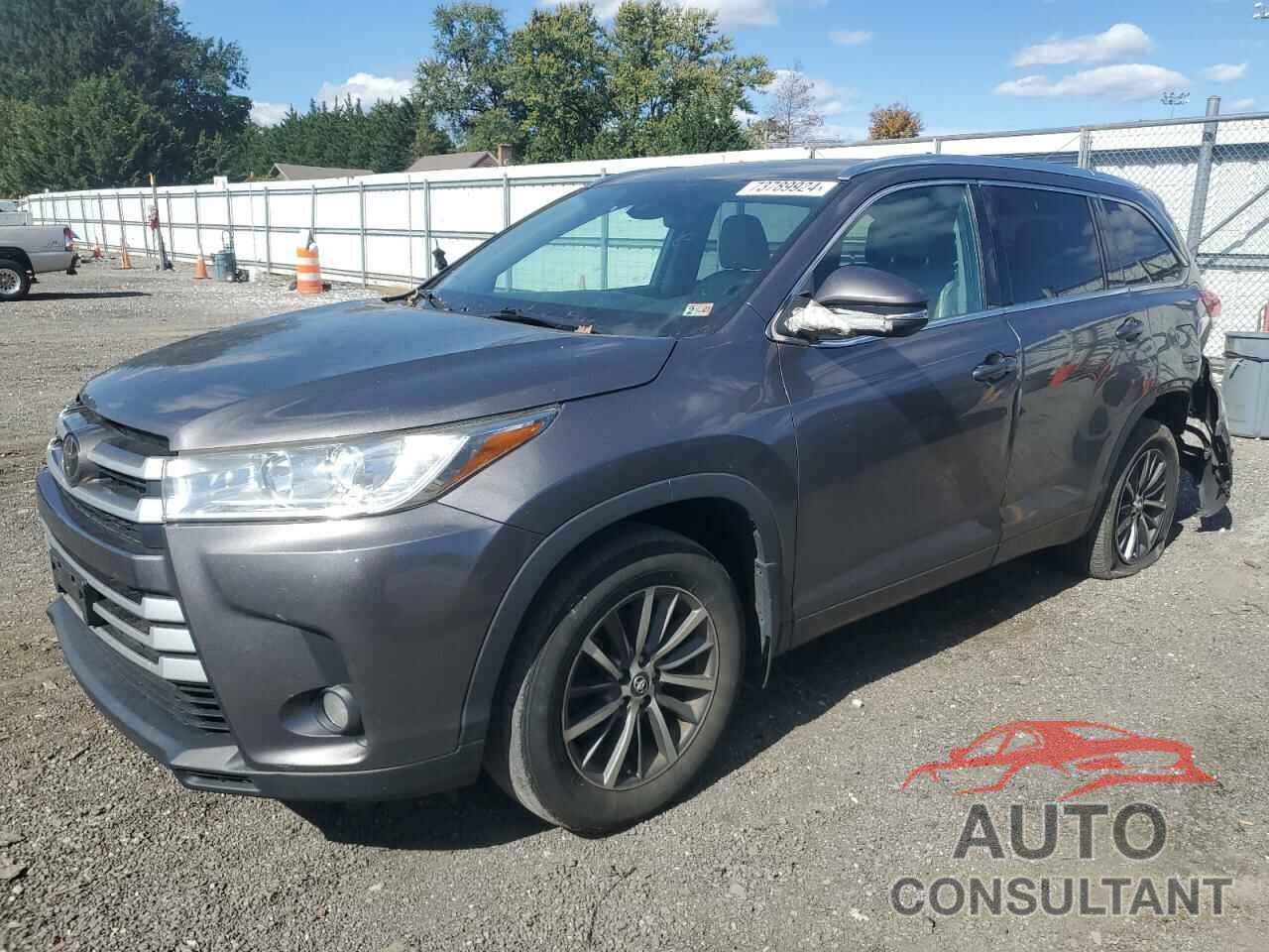 TOYOTA HIGHLANDER 2018 - 5TDJZRFH7JS557675