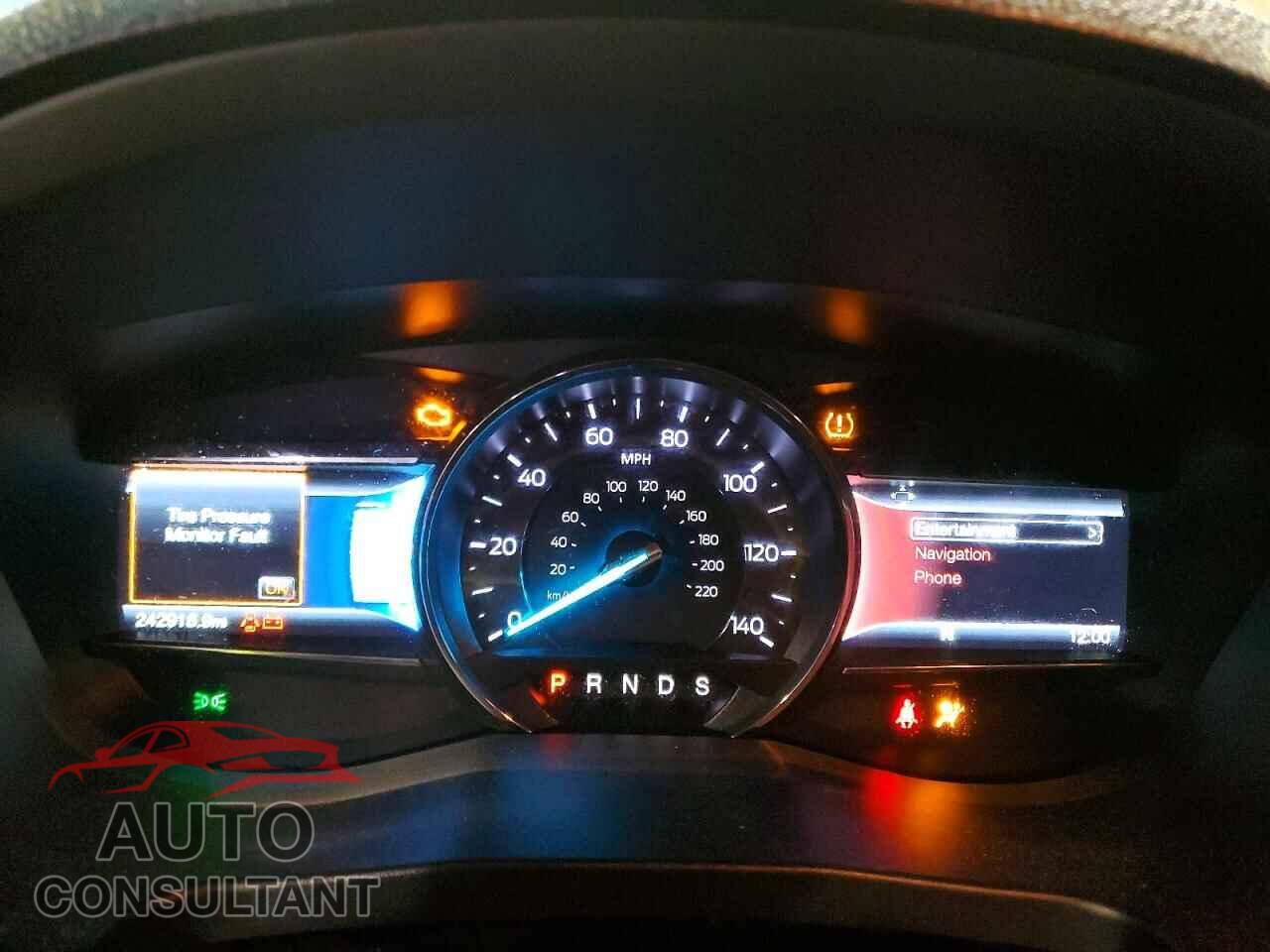 FORD EXPLORER 2017 - 1FM5K7D86HGA74675