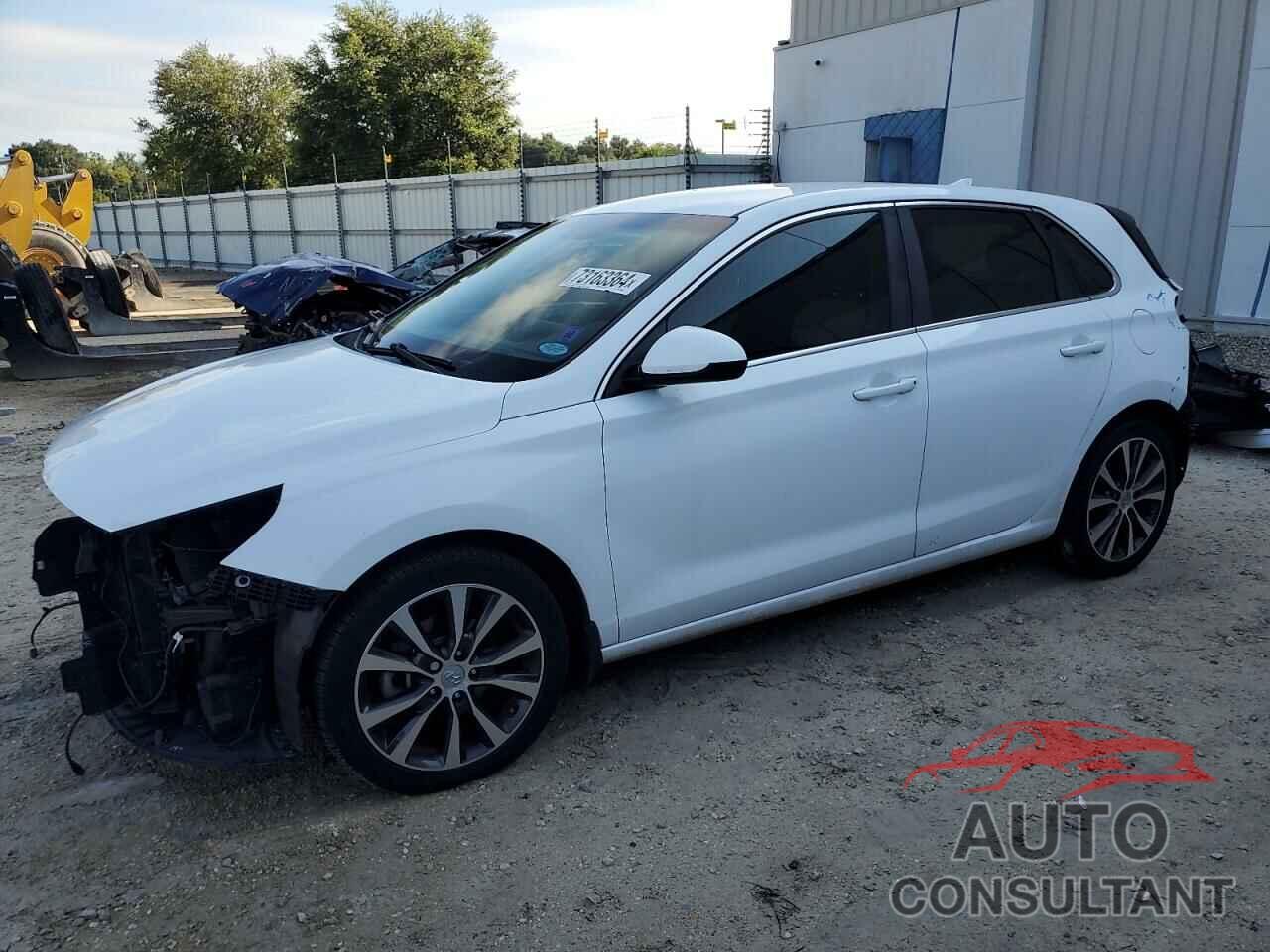 HYUNDAI ELANTRA 2018 - KMHH35LE4JU038450