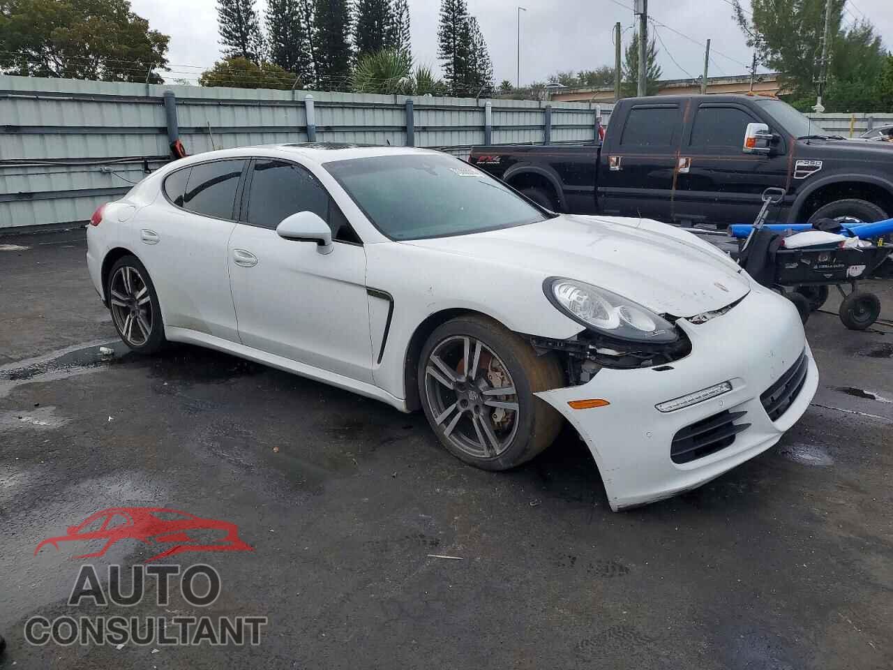 PORSCHE PANAMERA 2014 - WP0AB2A74EL055532