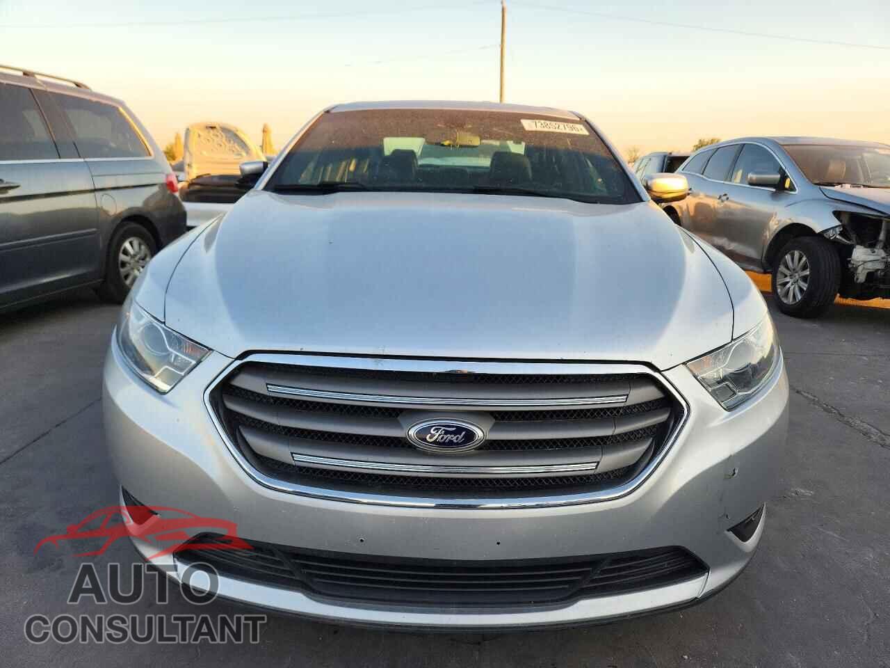 FORD TAURUS 2015 - 1FAHP2E81FG207429