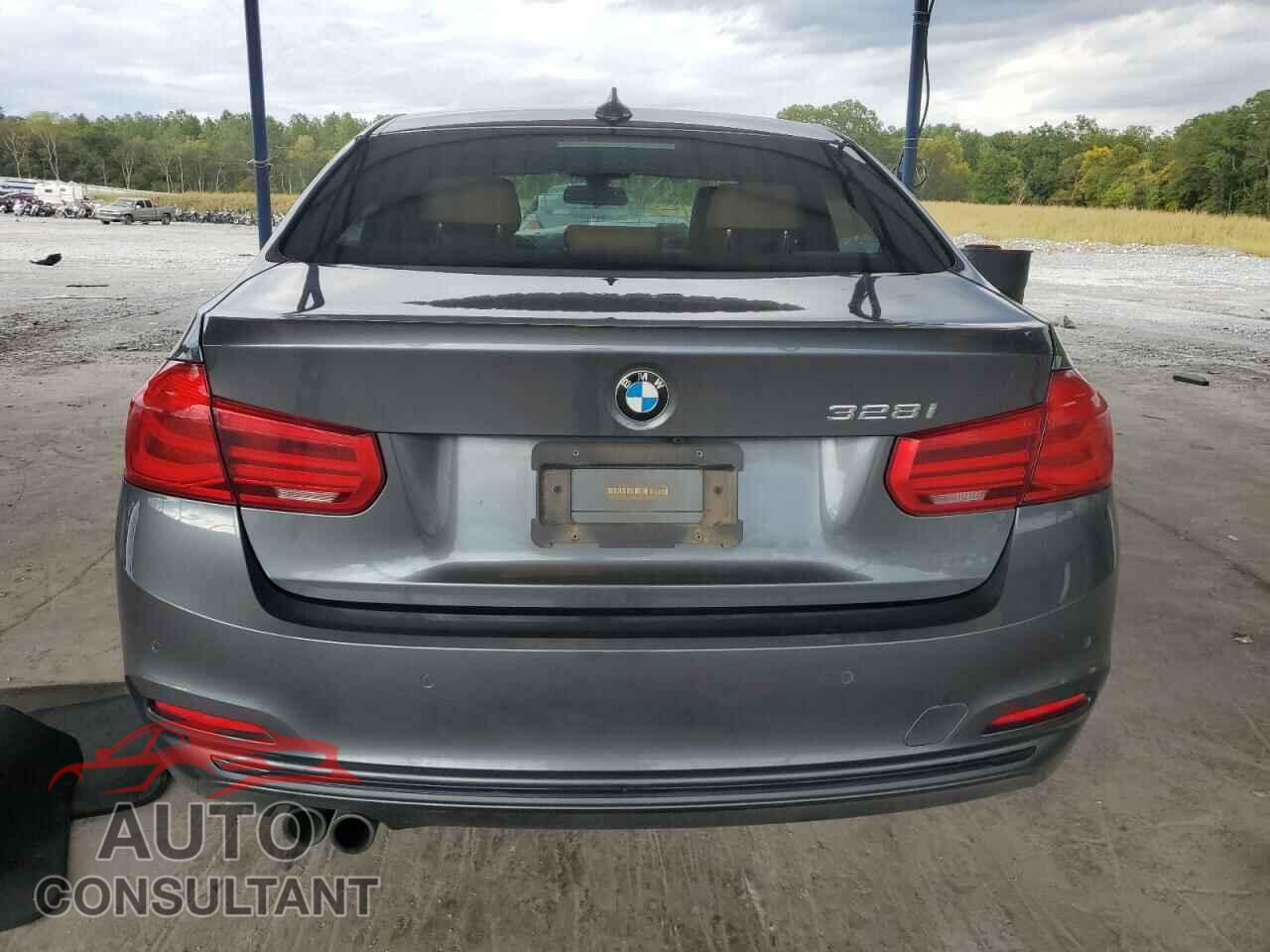 BMW 3 SERIES 2016 - WBA8E9G50GNU30132