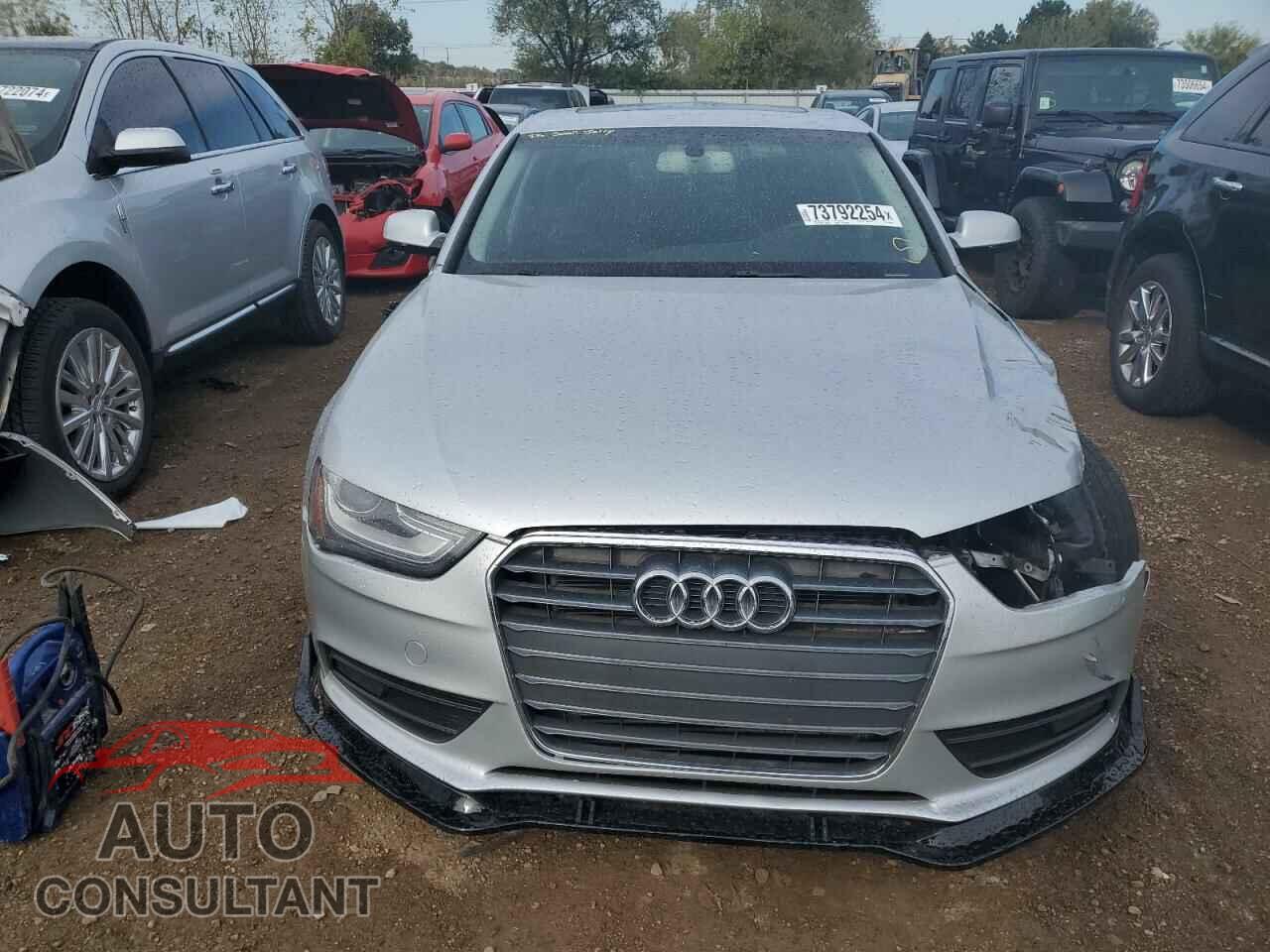 AUDI A4 2013 - WAUFFAFL9DN031804