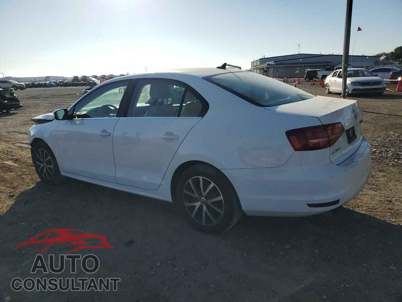 VOLKSWAGEN JETTA 2017 - 3VWDB7AJ5HM304913