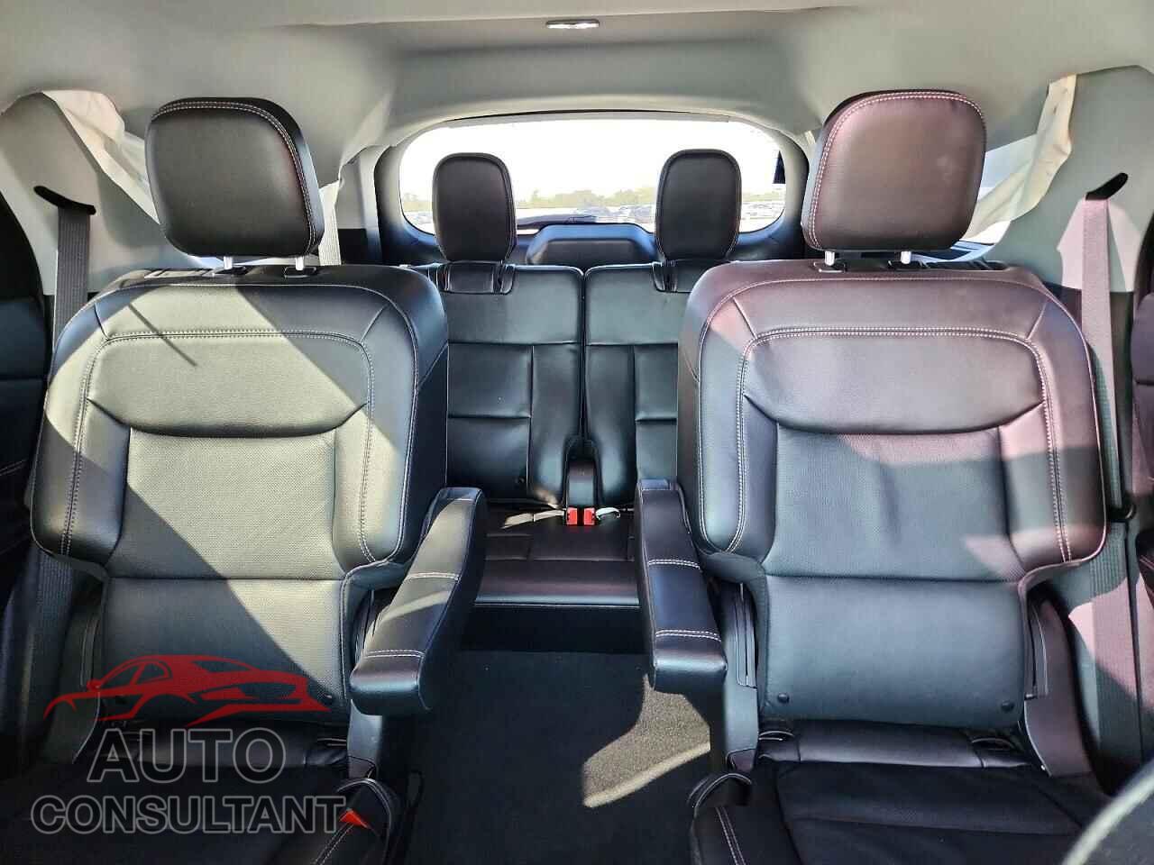 FORD EXPLORER 2023 - 1FMSK7FHXPGB00788