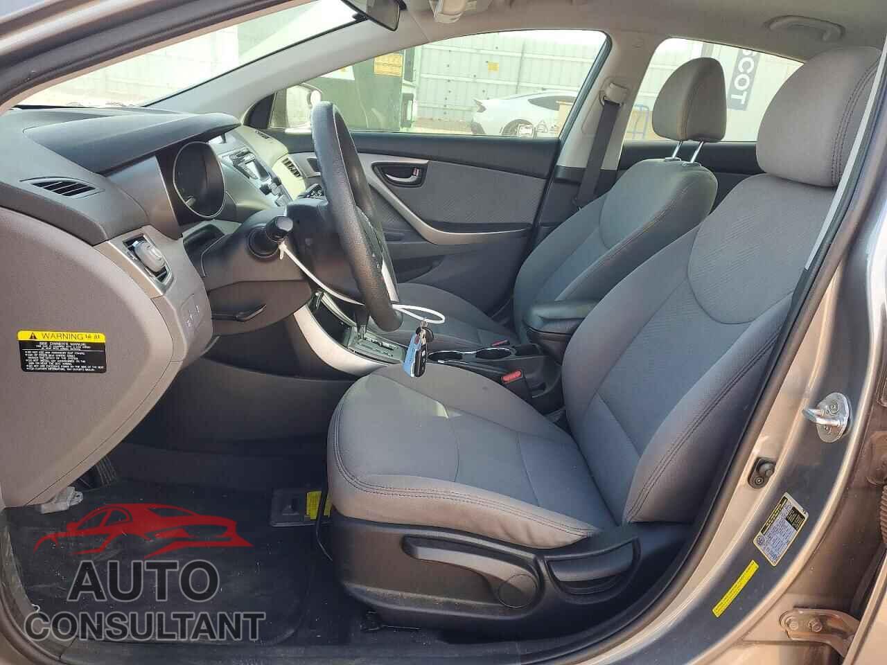 HYUNDAI ELANTRA 2013 - 5NPDH4AE3DH332373