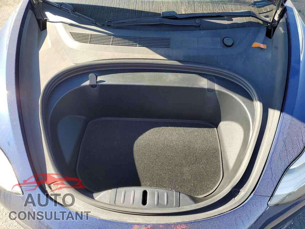 TESLA MODEL 3 2018 - 5YJ3E1EA8JF154366