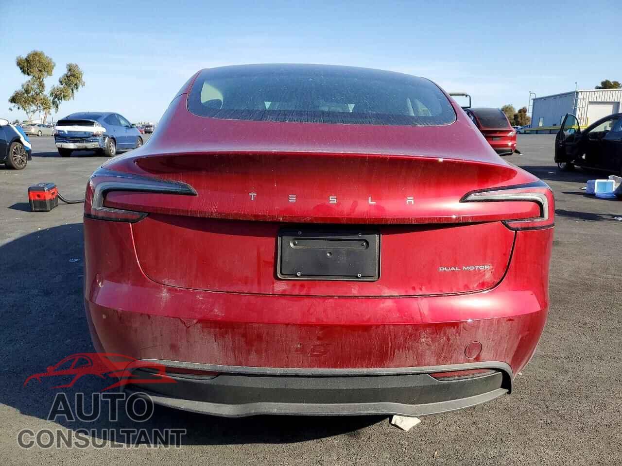 TESLA MODEL 3 2024 - 5YJ3E1EB5RF822158