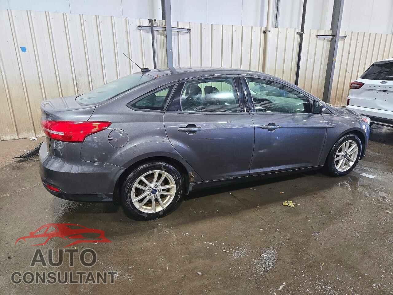 FORD FOCUS 2015 - 1FADP3F27FL324194