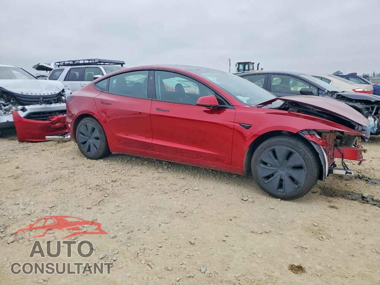 TESLA MODEL 3 2024 - 5YJ3E1EB9RF768069