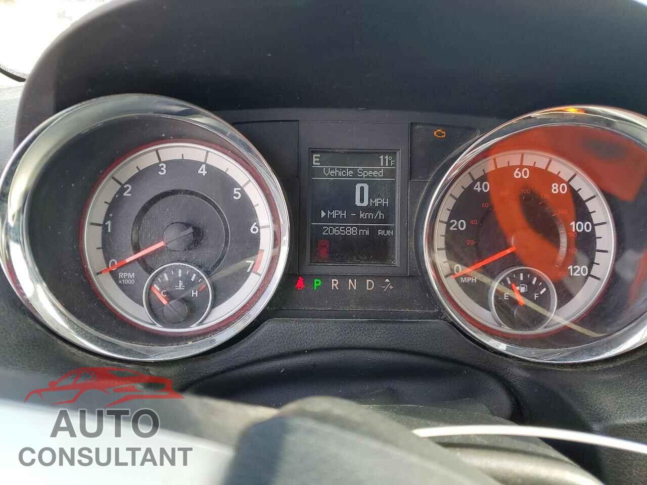 DODGE CARAVAN 2011 - 2D4RN5DG8BR662143