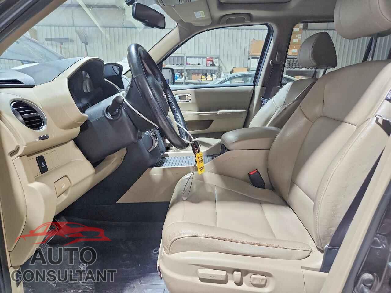 HONDA PILOT 2015 - 5FNYF4H57FB042748
