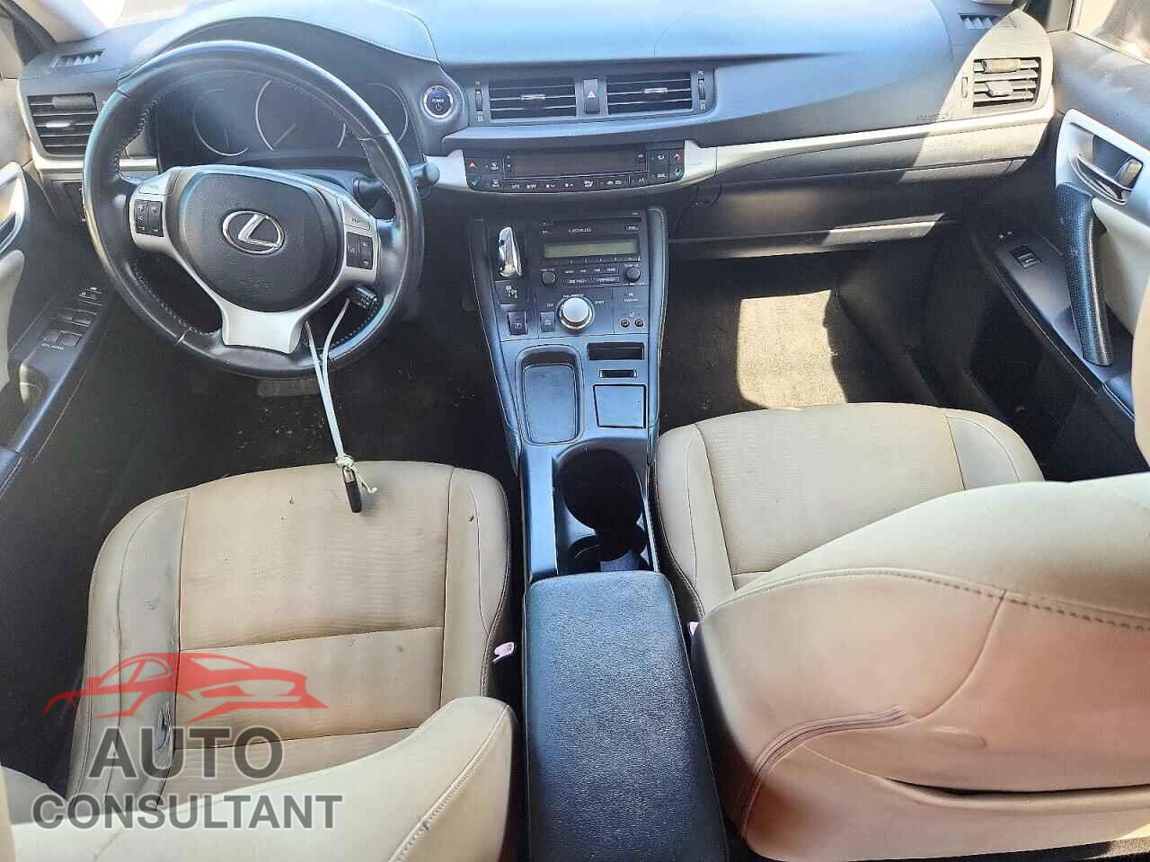 LEXUS CT 200 2011 - JTHKD5BH0B2041862
