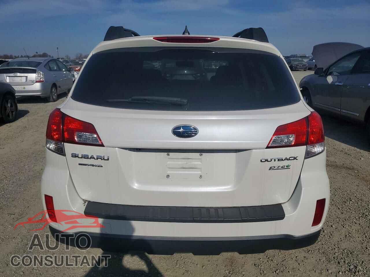 SUBARU OUTBACK 2014 - 4S4BRBLCXE3208047