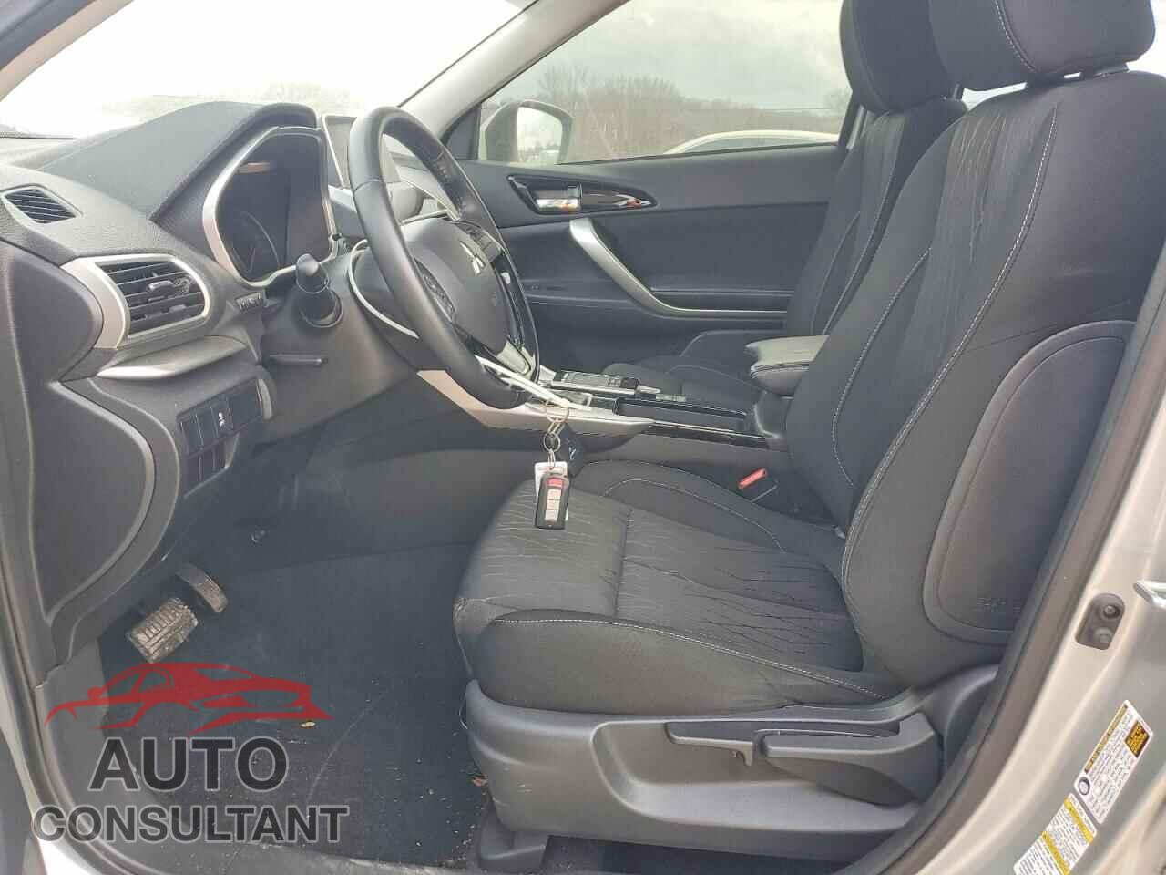 MITSUBISHI ECLIPSE 2018 - JA4AT5AA0JZ043664