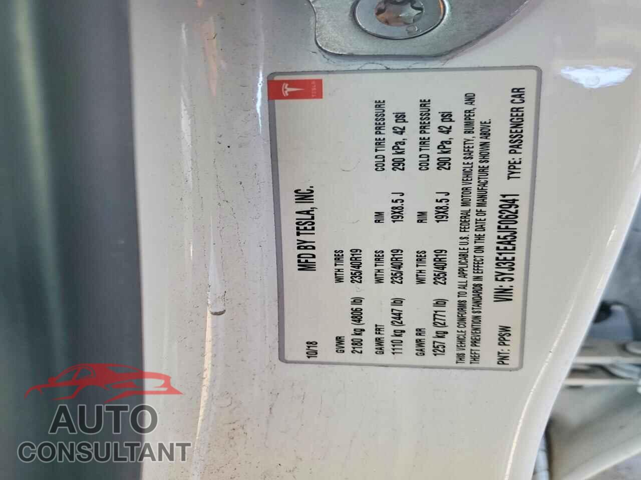 TESLA MODEL 3 2018 - 5YJ3E1EA5JF062941