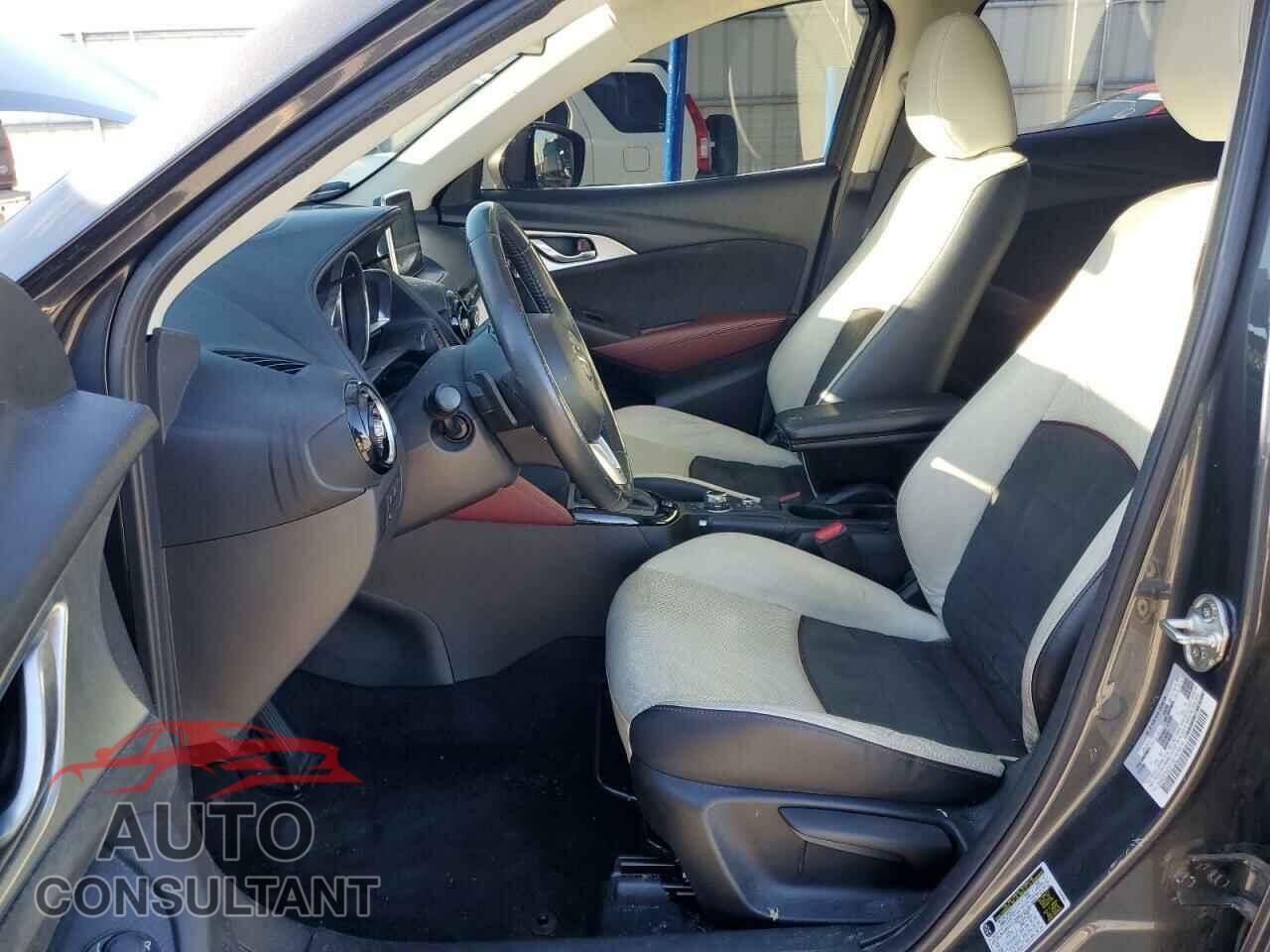 MAZDA CX-3 2017 - JM1DKDD78H0141159