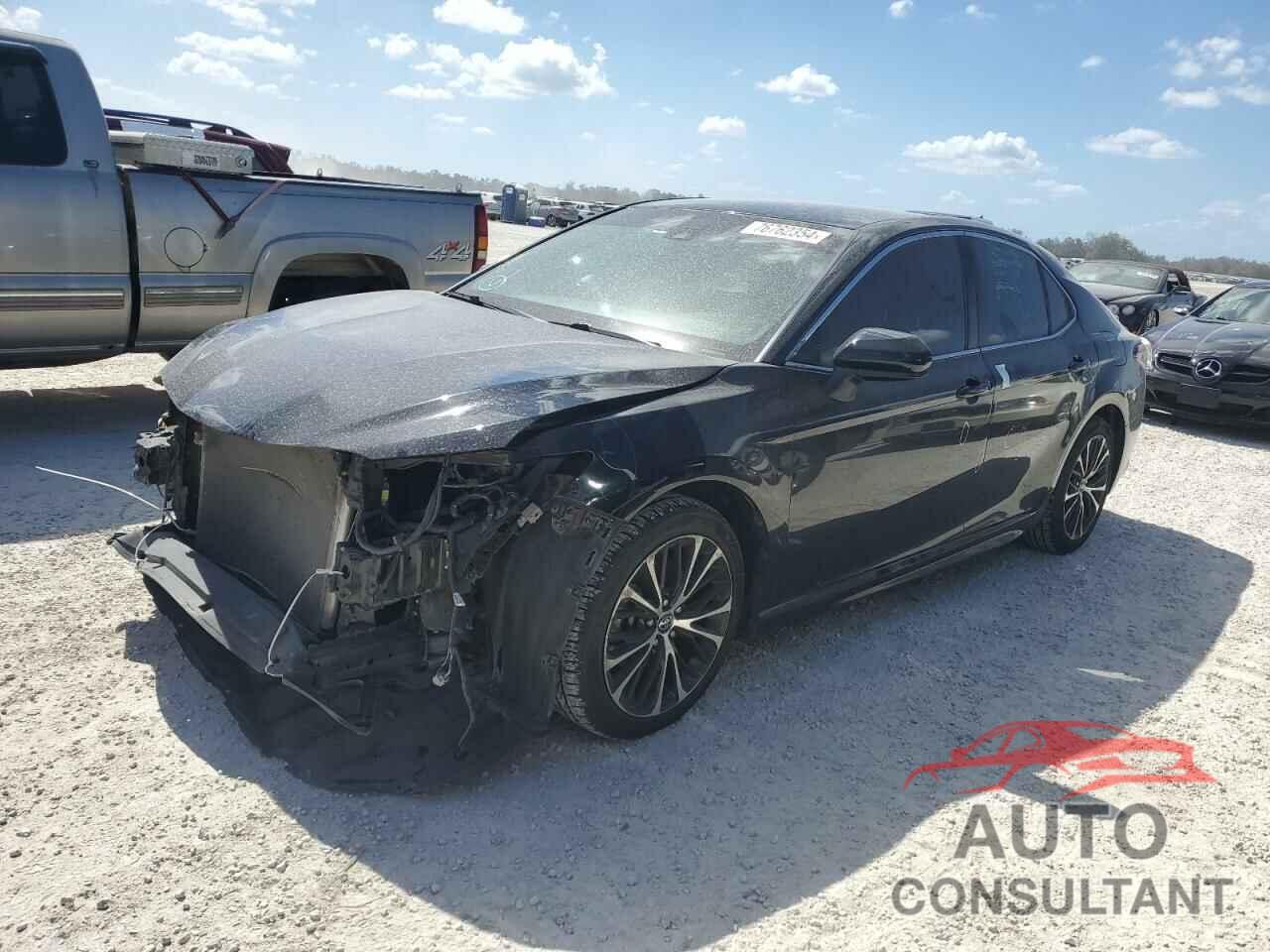 TOYOTA CAMRY 2018 - 4T1B11HK6JU556319